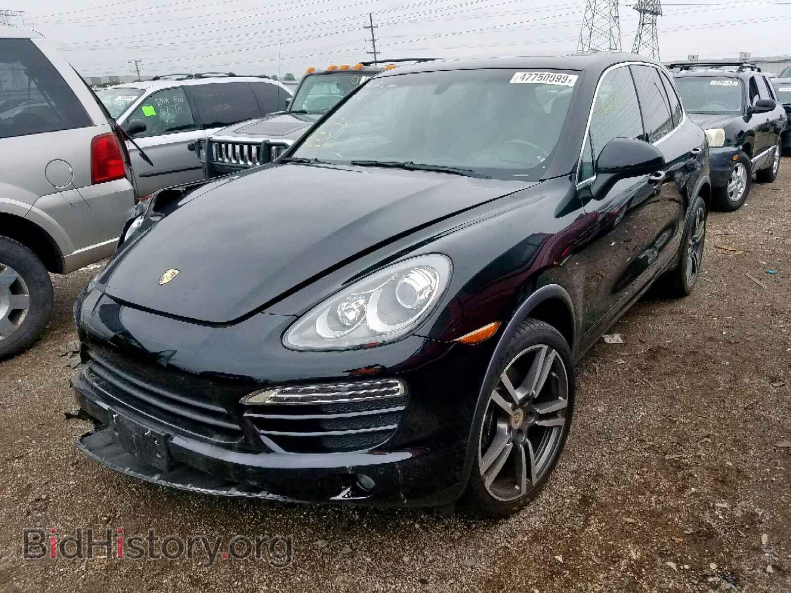 2011 PORSCHE CAYENNE - VIN: WP1AA2A22BLA07450 - Photo 2