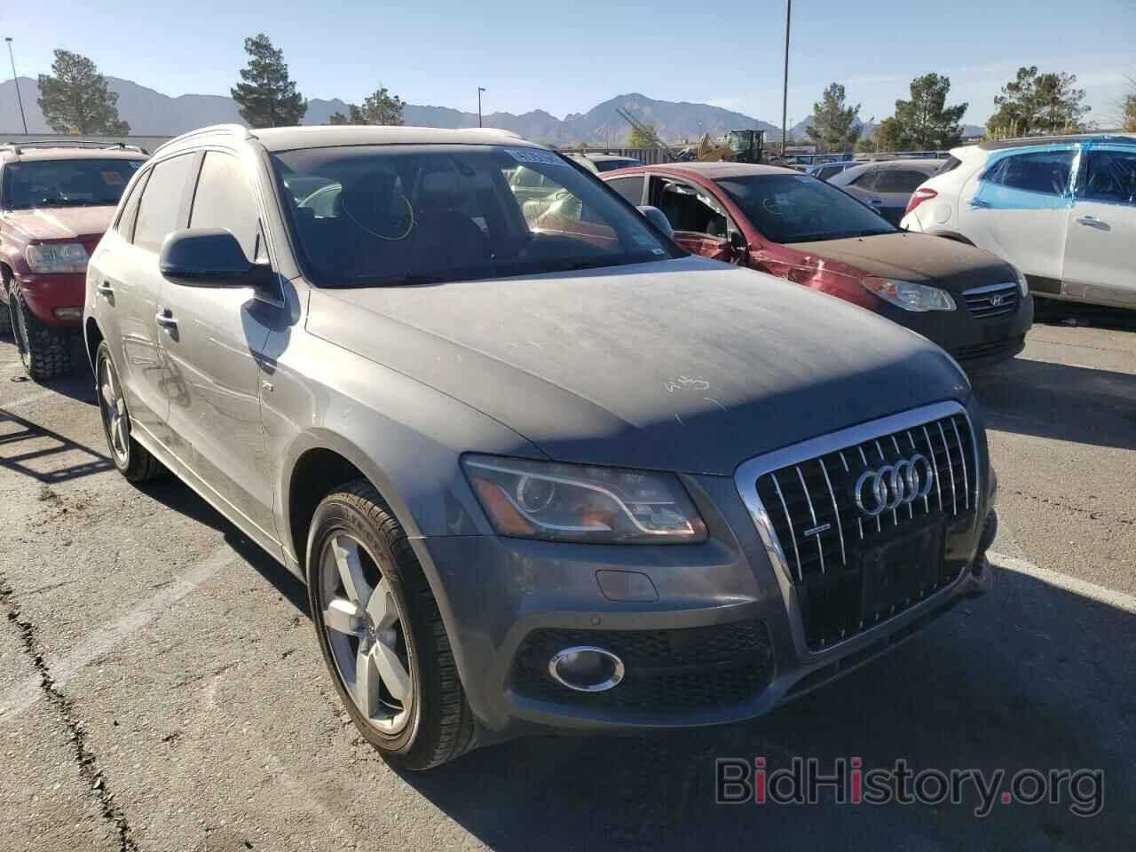 Фотография WA1DKAFP8CA028708 - AUDI Q5 2012