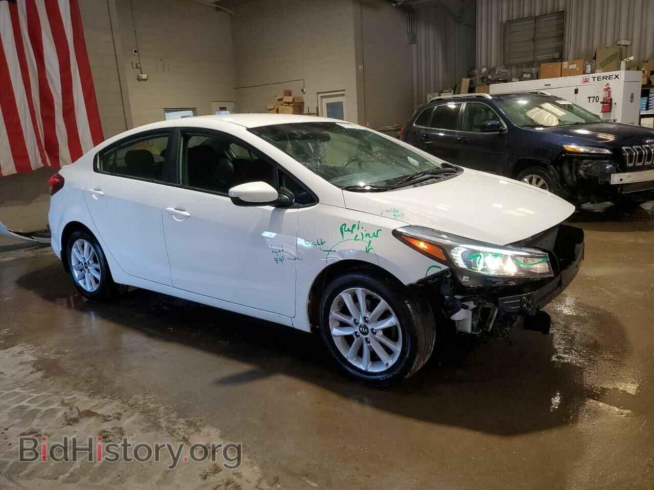 2017 KIA FORTE - VIN: 3KPFL4A79HE111881 - Фото 4