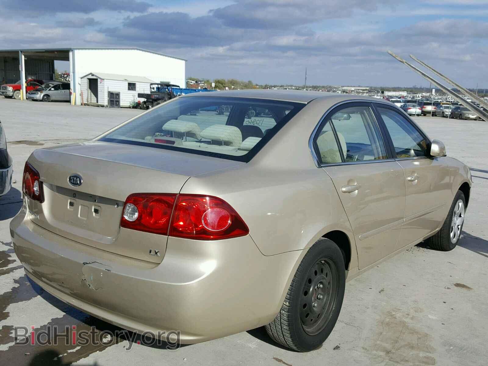 2007 KIA OPTIMA - VIN: KNAGE123775100426 - Фото 4