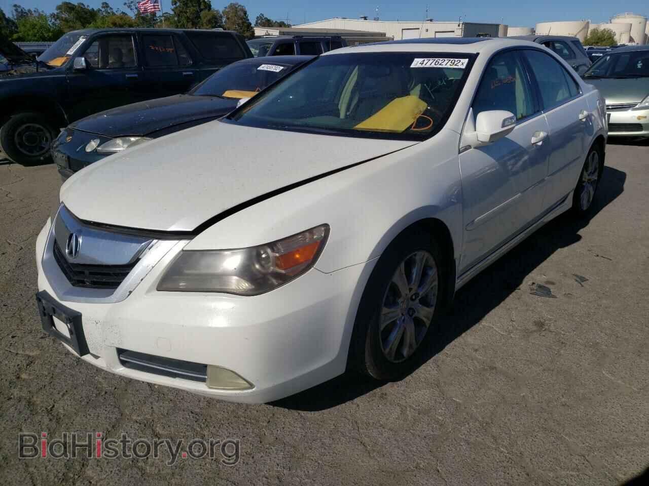 2010 ACURA RL - VIN: JH4KB2F64AC000107 - Фото 2