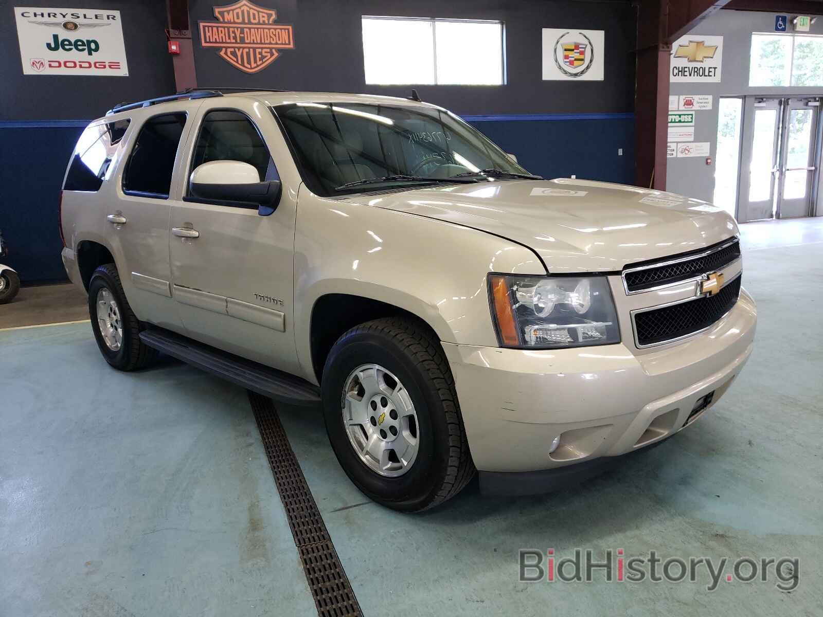 Photo 1GNSCBE09CR108368 - CHEVROLET TAHOE 2012