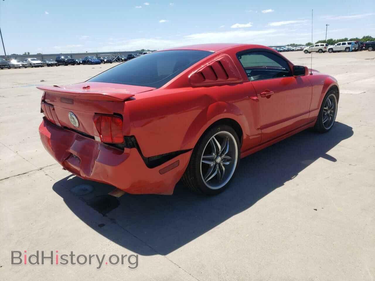2007 FORD MUSTANG - VIN: 1ZVHT80N575283204 - Фото 4