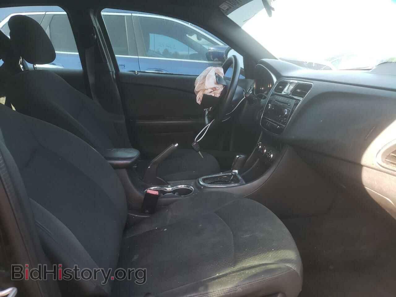 2012 CHRYSLER 200 - VIN: 1C3CCBAB8CN163250 - Фото 5