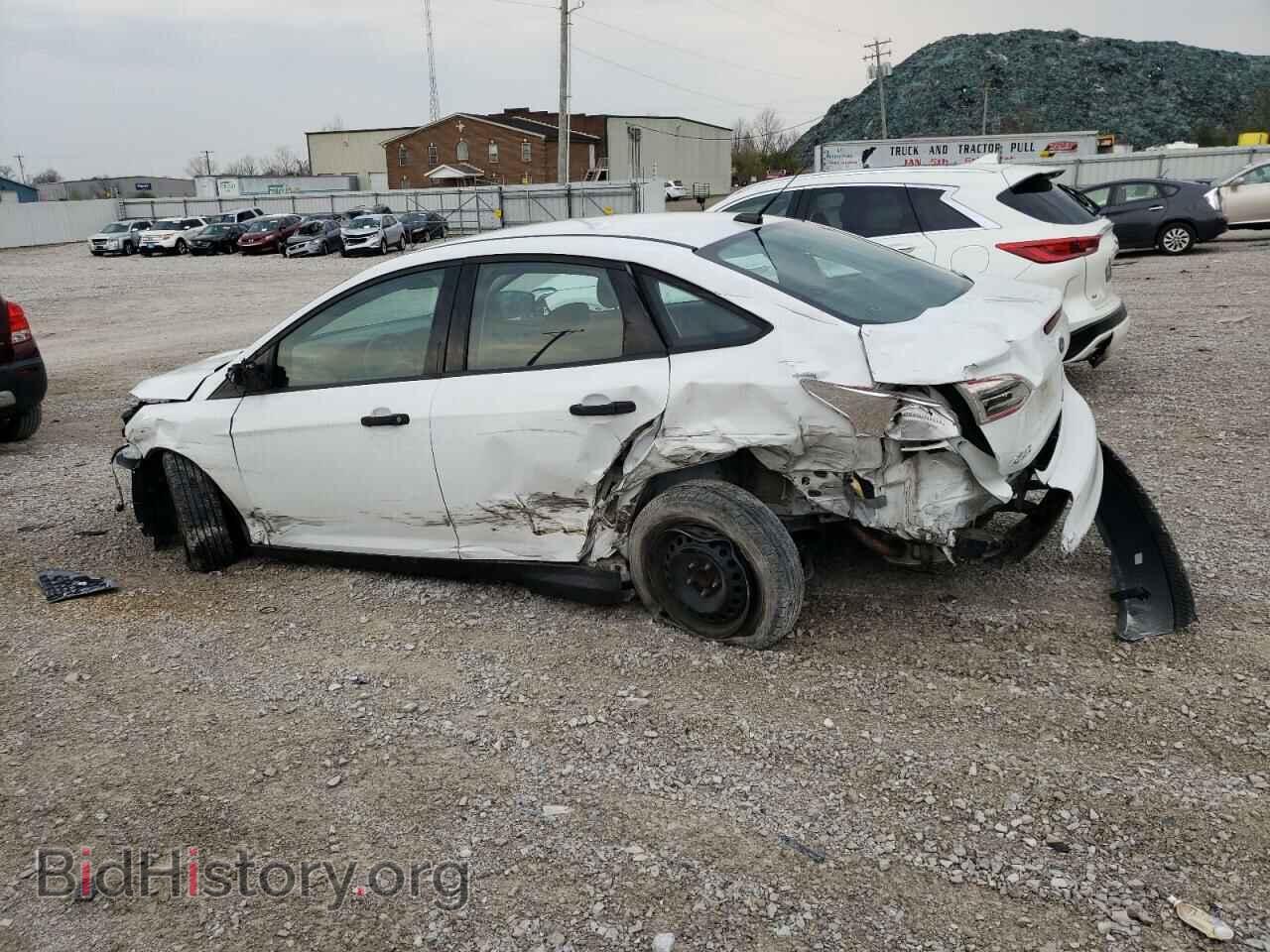2016 FORD FOCUS - VIN: 1FADP3E23GL251697 - Photo 2