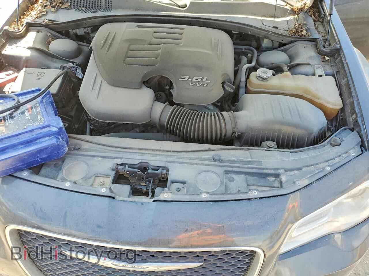 2016 CHRYSLER 300 - VIN: 2C3CCAAG0GH142025 - Фото 11