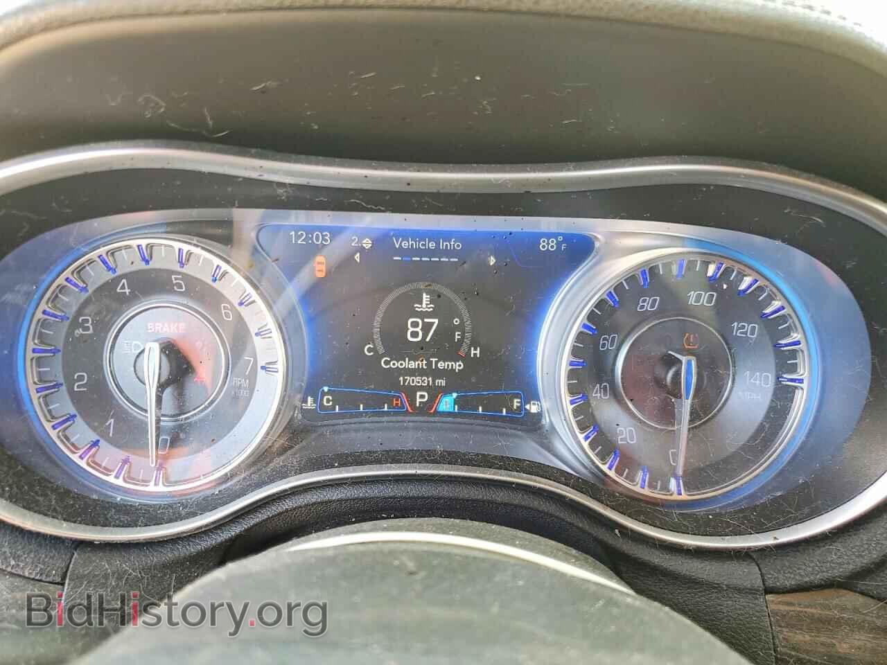 2016 CHRYSLER 300 - VIN: 2C3CCAAG0GH142025 - Фото 9