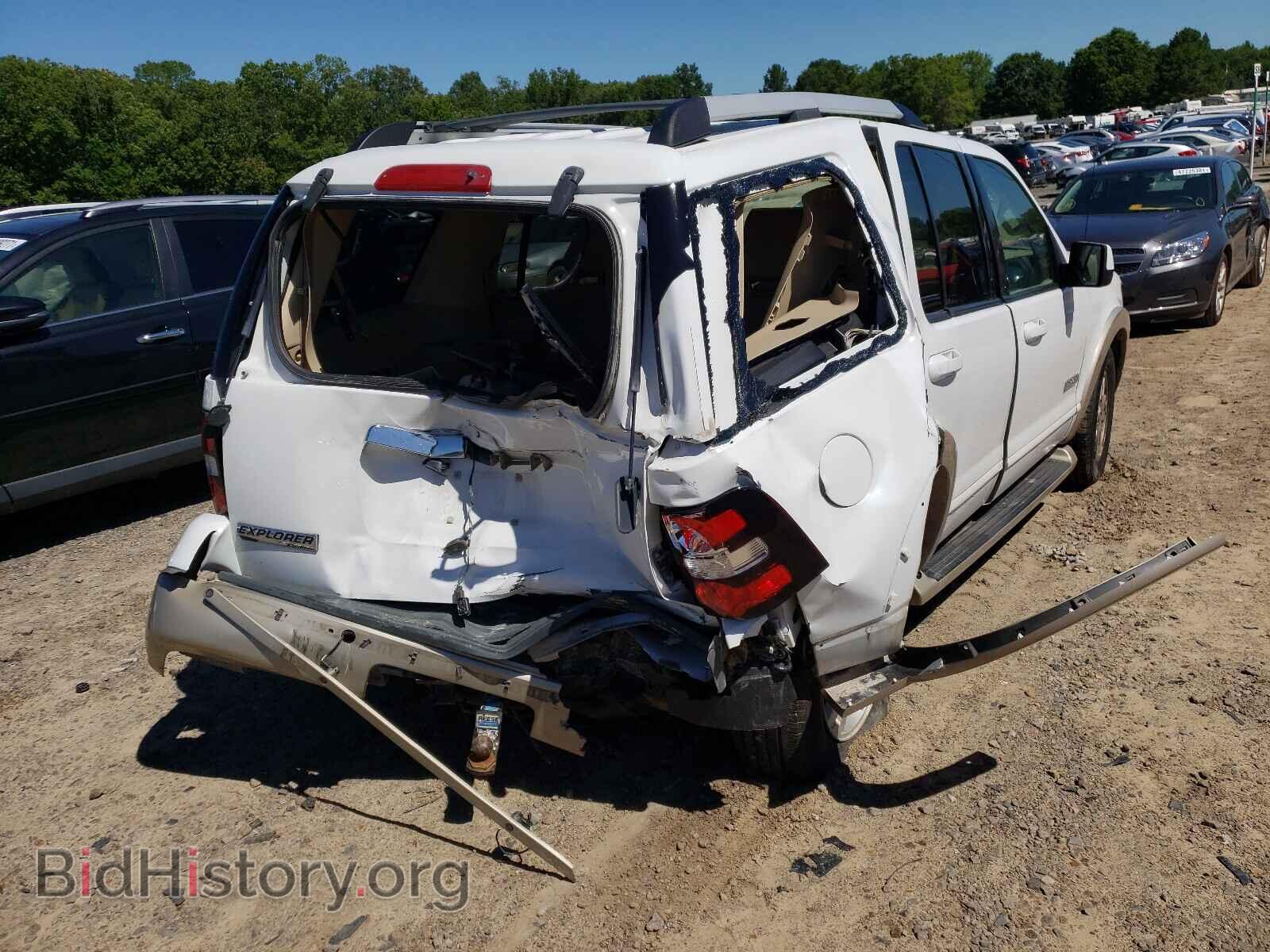 2006 FORD EXPLORER - VIN: 1FMEU74E56UA76643 - Фото 4