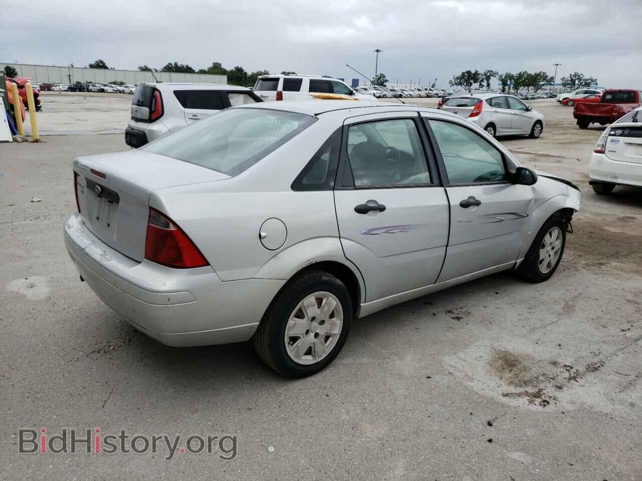 2007 FORD FOCUS - VIN: 1FAFP34N97W286652 - Фото 3