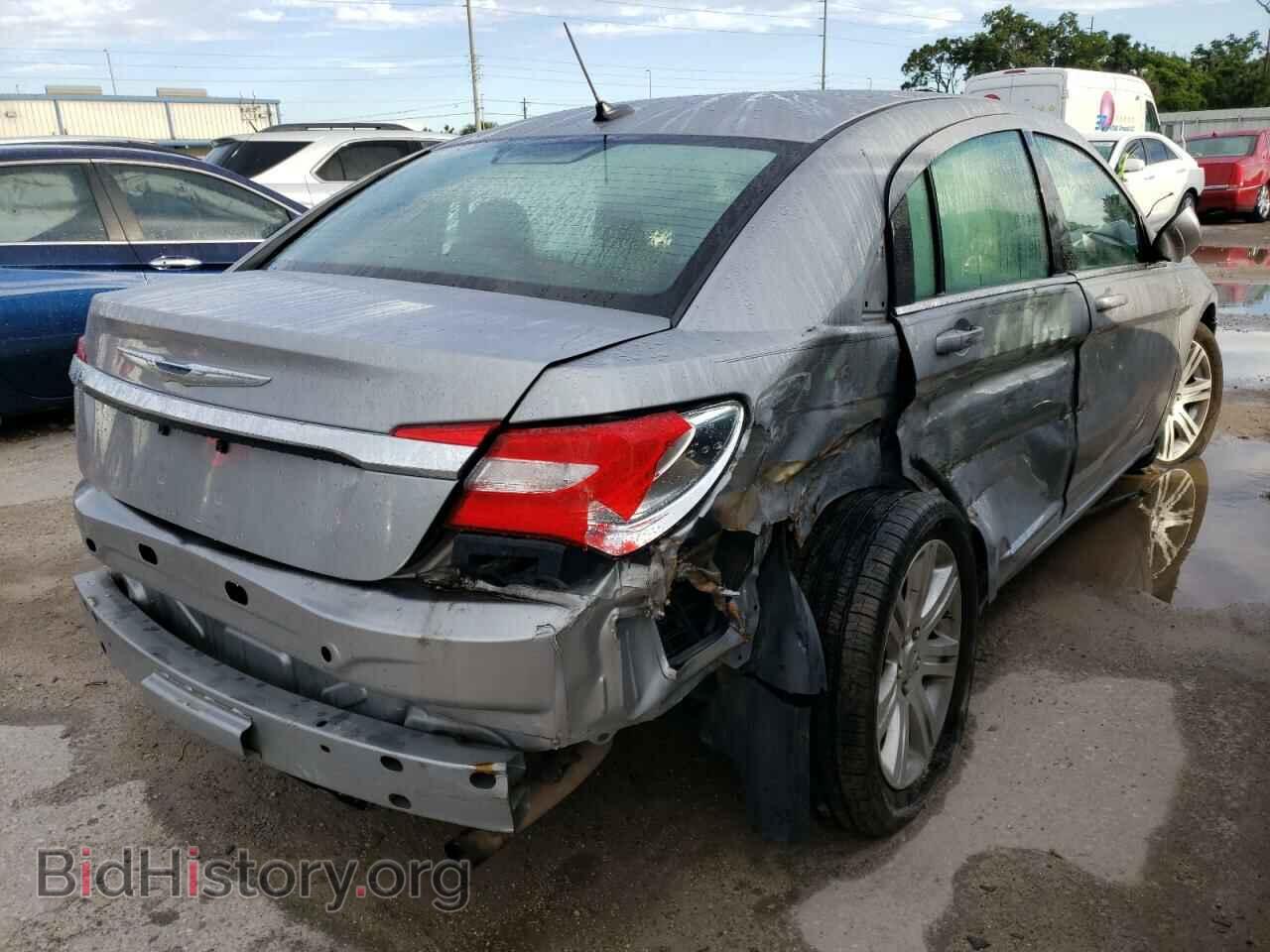 2013 CHRYSLER 200 - VIN: 1C3CCBAB1DN648055 - Фото 4