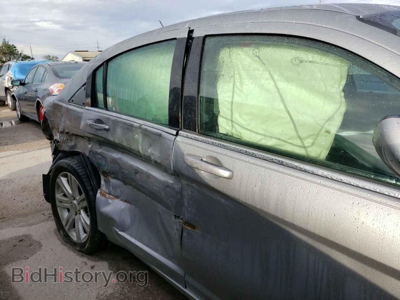 2013 CHRYSLER 200 - VIN: 1C3CCBAB1DN648055 - Фото 9