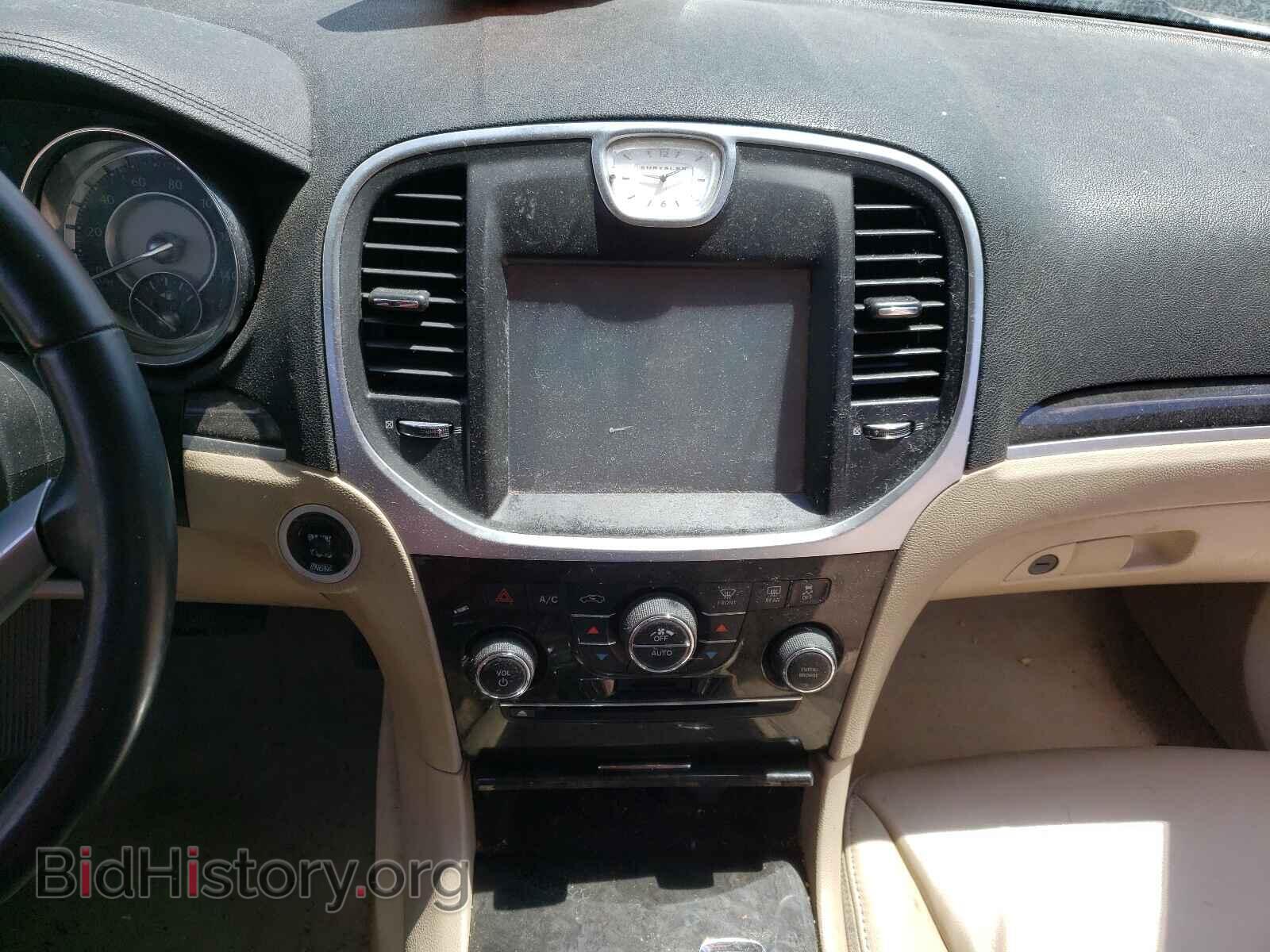 2013 CHRYSLER 300 - VIN: 2C3CCAAG7DH508140 - Фото 9