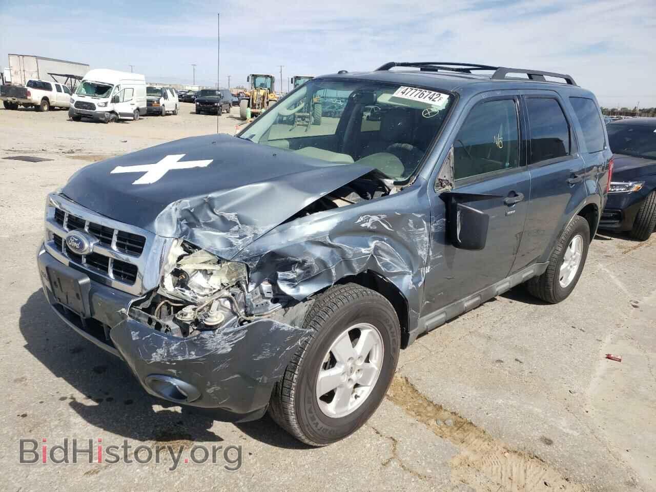 2011 FORD ESCAPE - VIN: 1FMCU0DG6BKA38652 - Фото 2