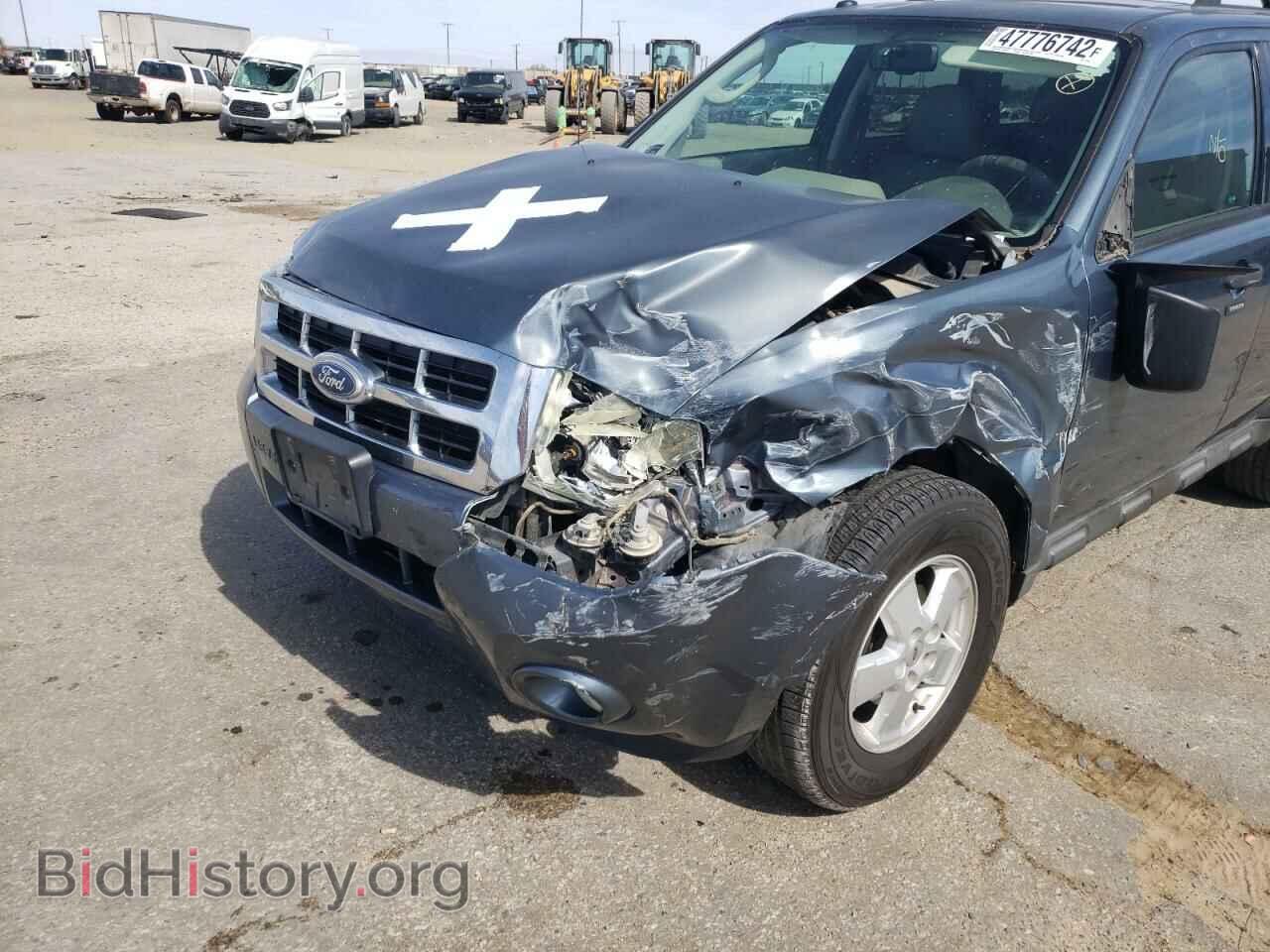 2011 FORD ESCAPE - VIN: 1FMCU0DG6BKA38652 - Фото 9