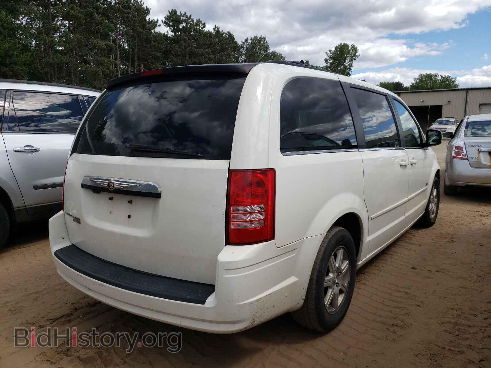 2008 CHRYSLER MINIVAN - VIN: 2A8HR54P88R709766 - Фото 4