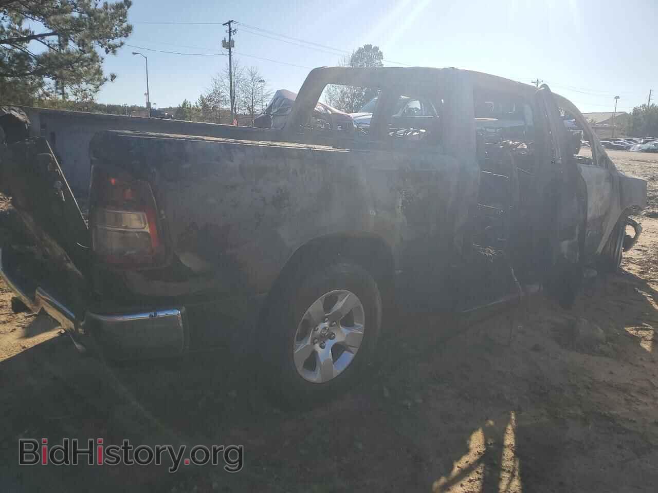 2021 RAM 1500 - VIN: 1C6SRFMT8MN508142 - Фото 3