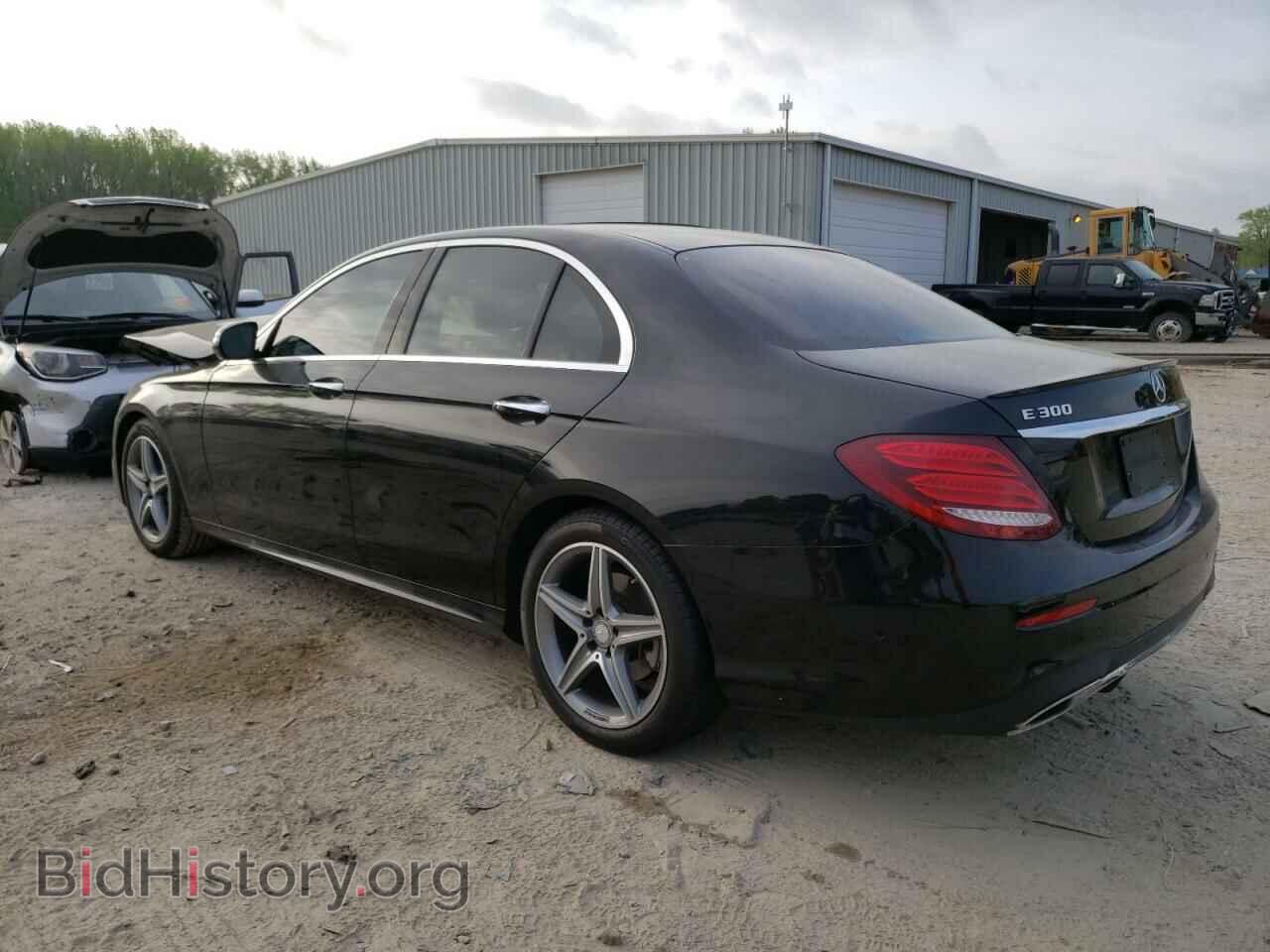 2017 MERCEDES-BENZ E-CLASS - VIN: WDDZF4JB8HA046734 - Фото 2