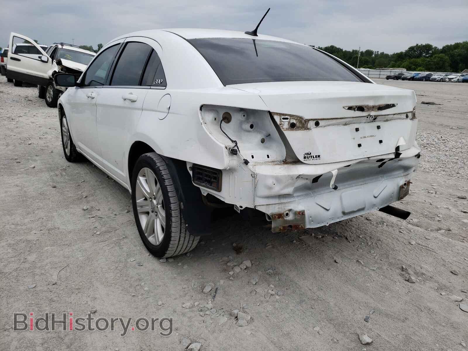 2013 CHRYSLER 200 - VIN: 1C3CCBAB5DN640122 - Photo 3