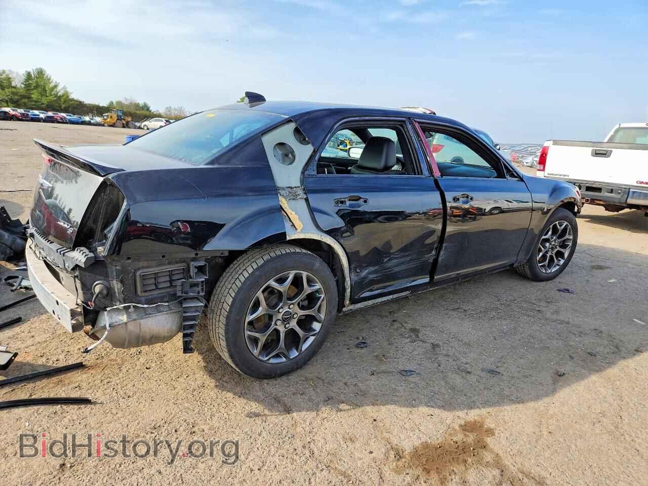2018 CHRYSLER 300 - VIN: 2C3CCAGG2JH256302 - Photo 3