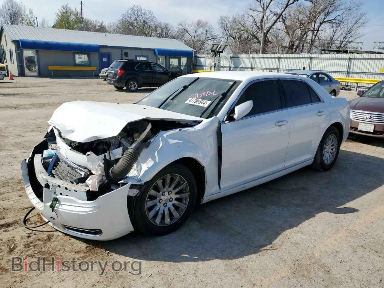 Фотография 2C3CCAAG8CH104374 - CHRYSLER 300 2012
