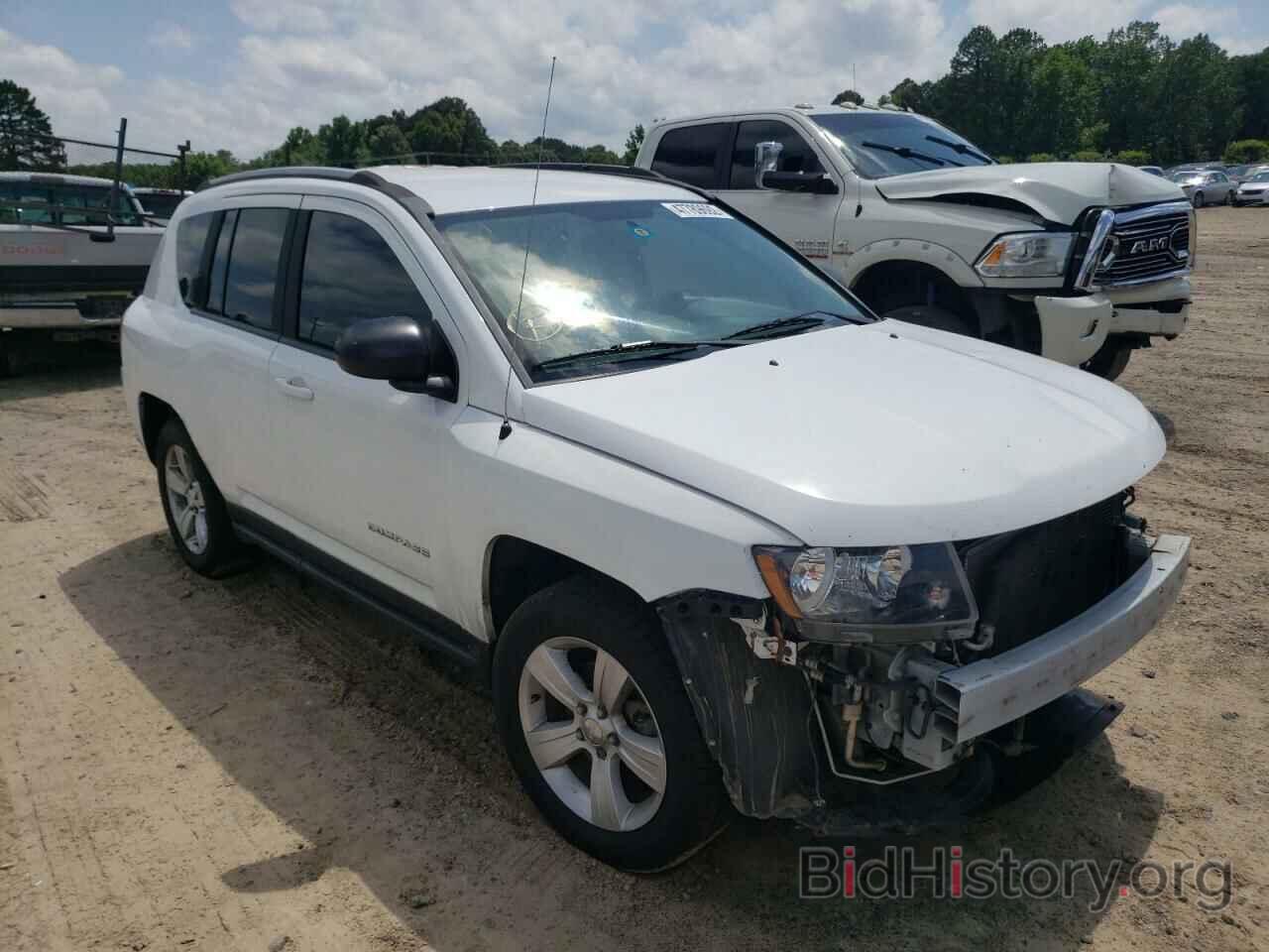 Фотография 1C4NJDBB2FD332239 - JEEP COMPASS 2015