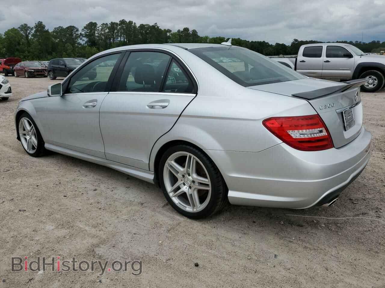 2014 MERCEDES-BENZ C-CLASS - VIN: WDDGF8AB3EA931644 - Фото 2