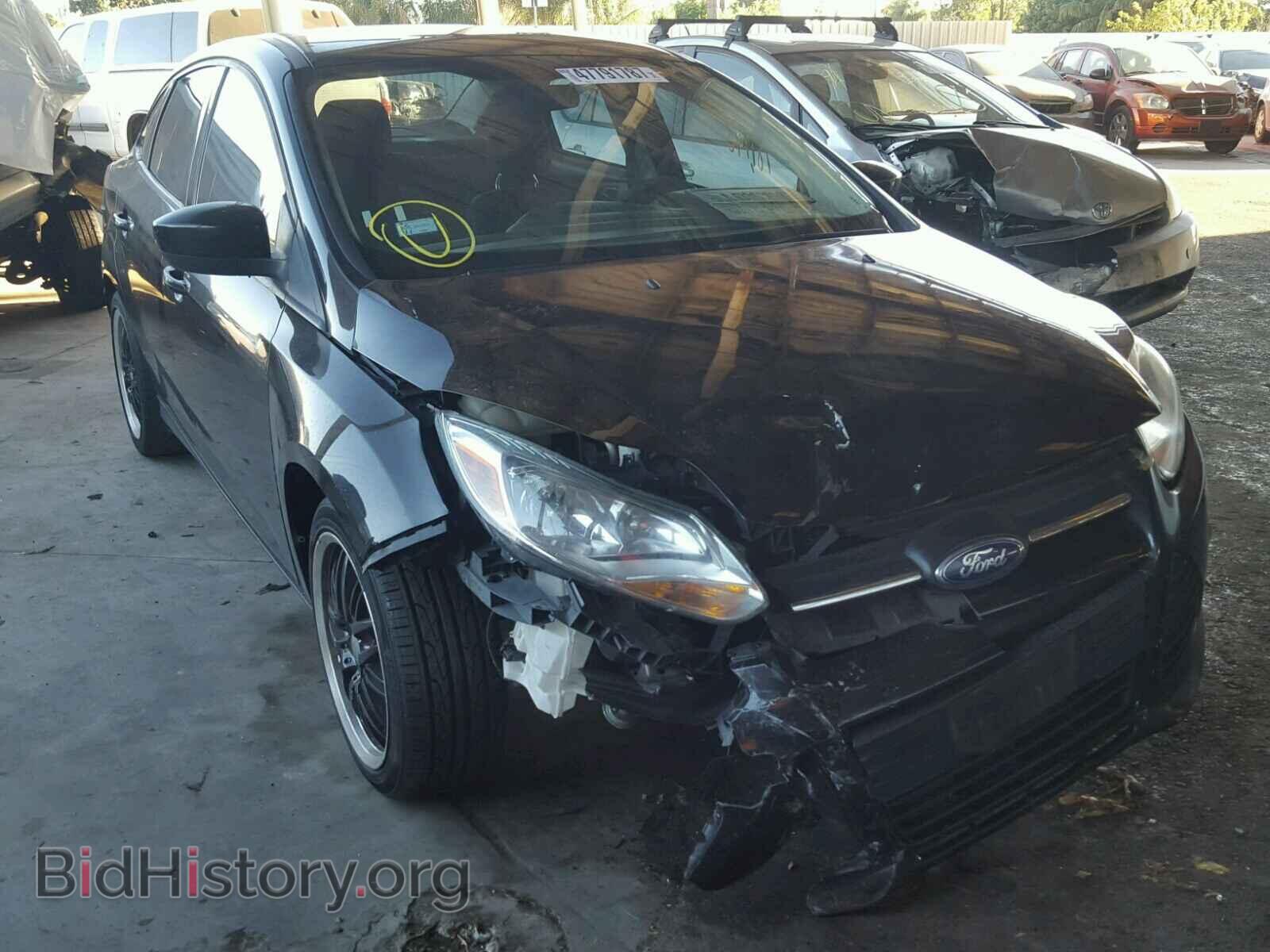 Photo 1FAHP3F24CL337966 - FORD FOCUS 2012