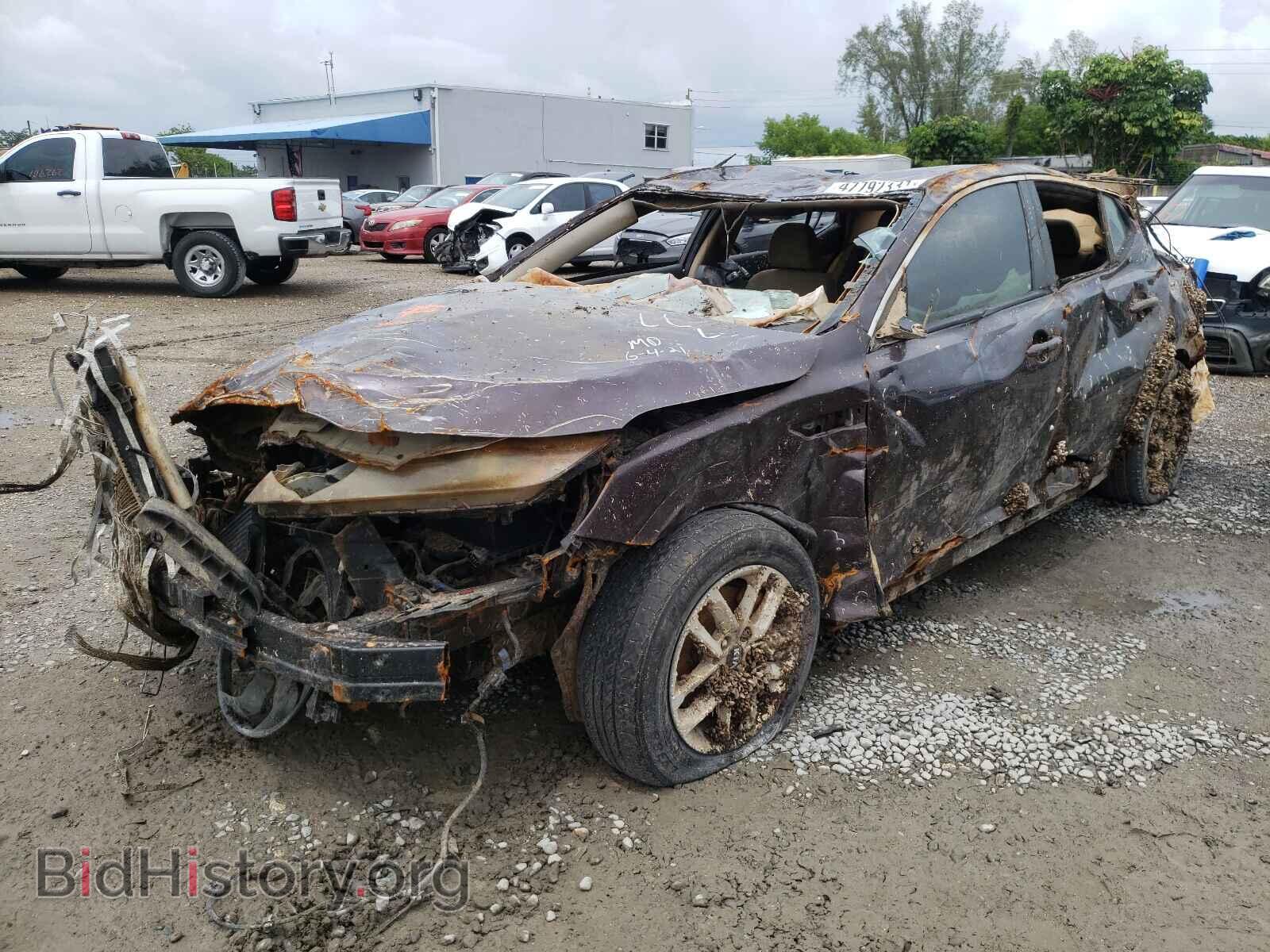 2011 KIA OPTIMA - VIN: KNAGM4A74B5162688 - Фото 2