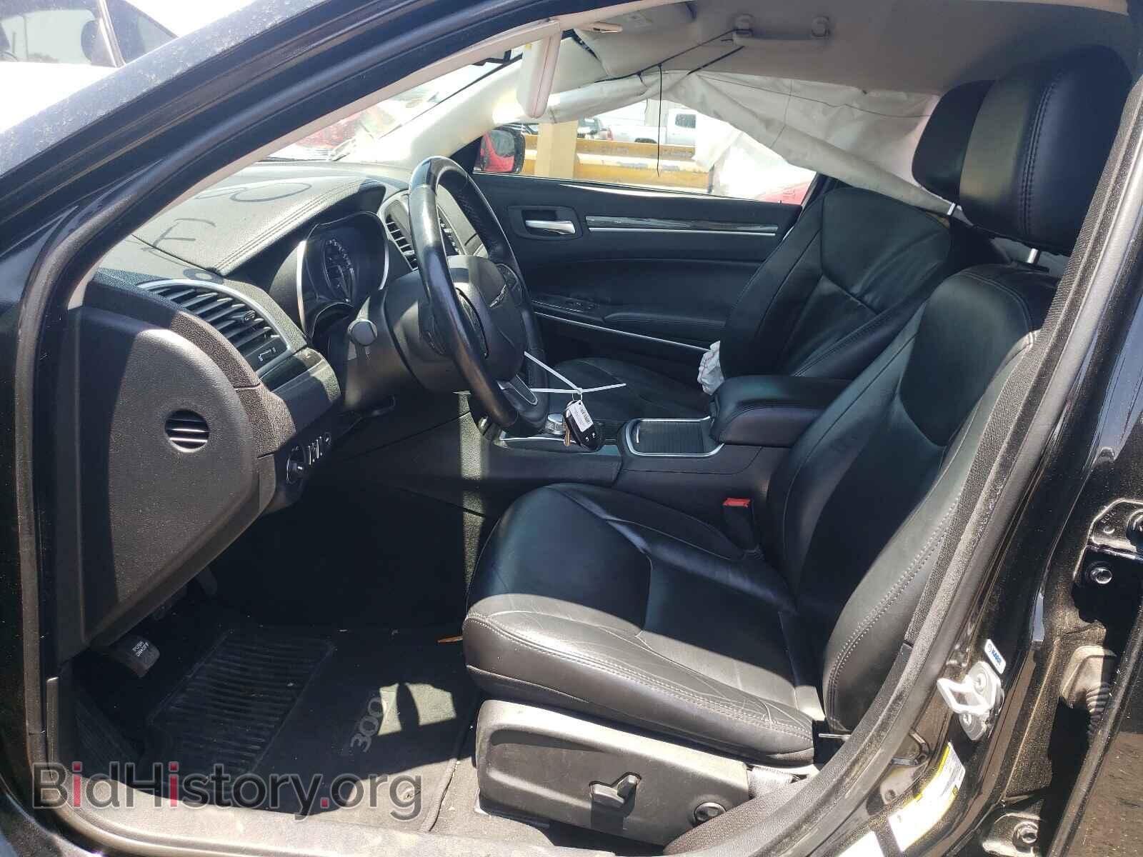 2016 CHRYSLER 300 - VIN: 2C3CCAAGXGH134837 - Фото 5