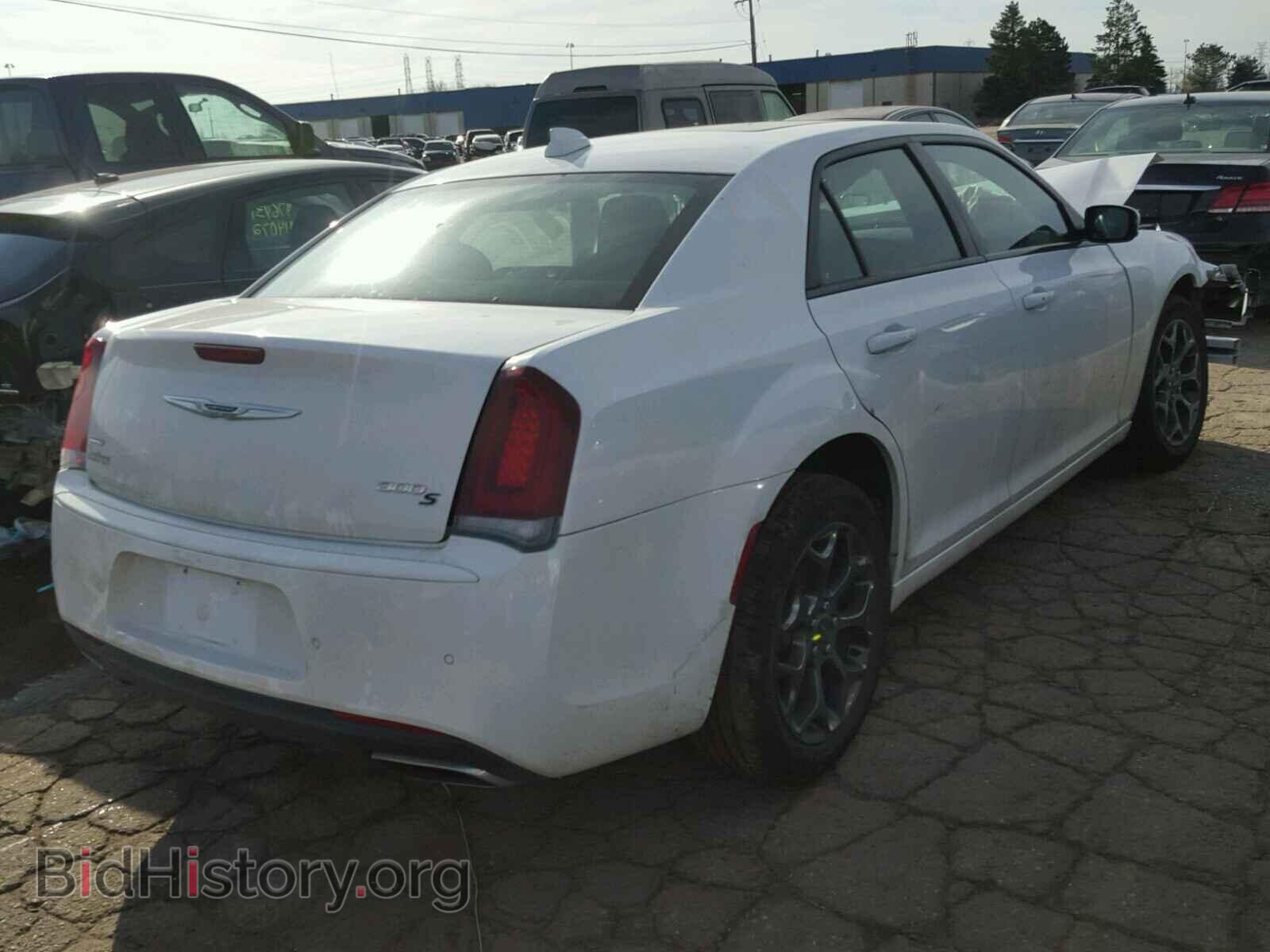 2017 CHRYSLER 300 - VIN: 2C3CCAGG6HH553423 - Фото 4