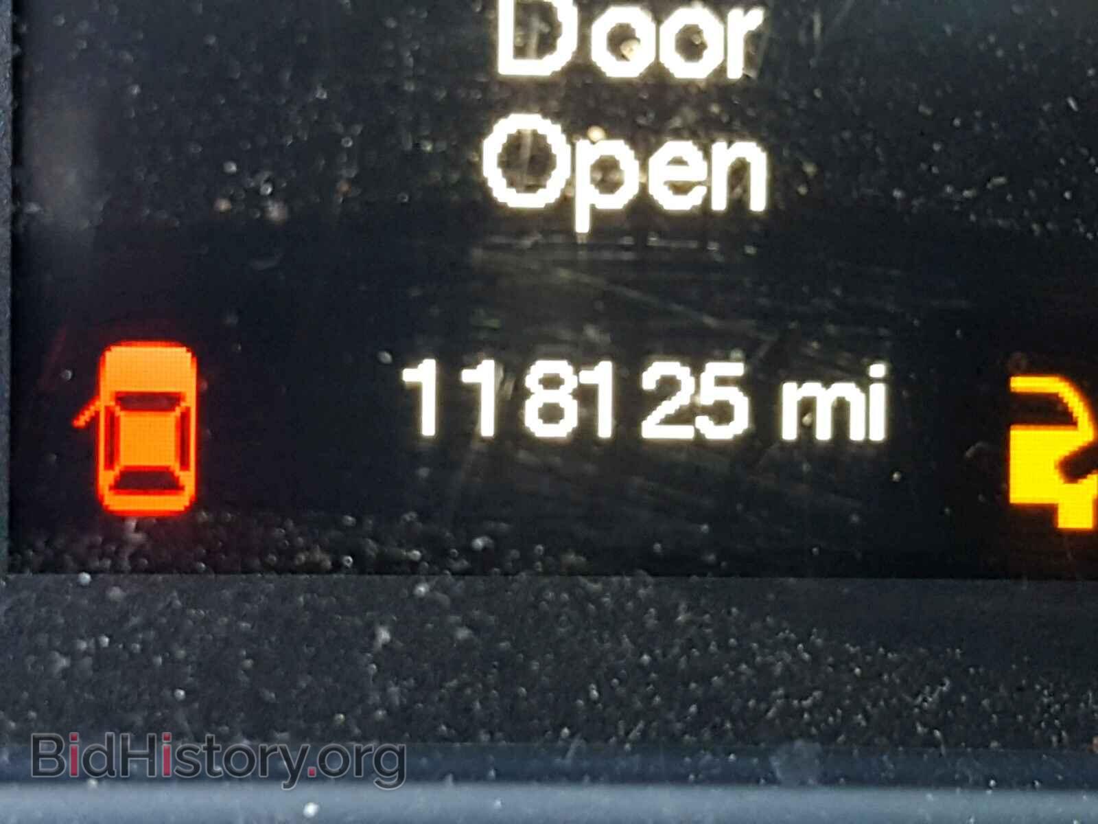 2015 CHRYSLER 200 - VIN: 1C3CCCAB2FN628938 - Фото 8