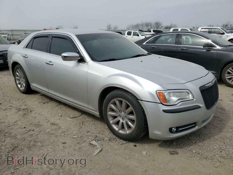 2012 Chrysler 300 (VIN 2C3CCAET2CH288802) — фото 4 из 12