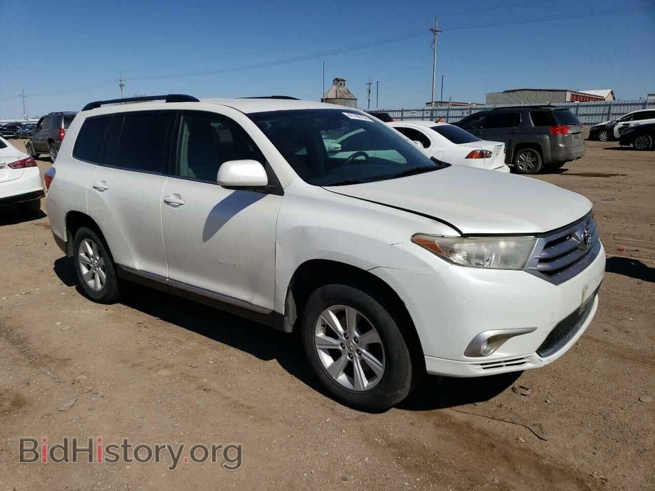 2013 TOYOTA HIGHLANDER - VIN: 5TDZA3EH8DS034582 - Photo 4