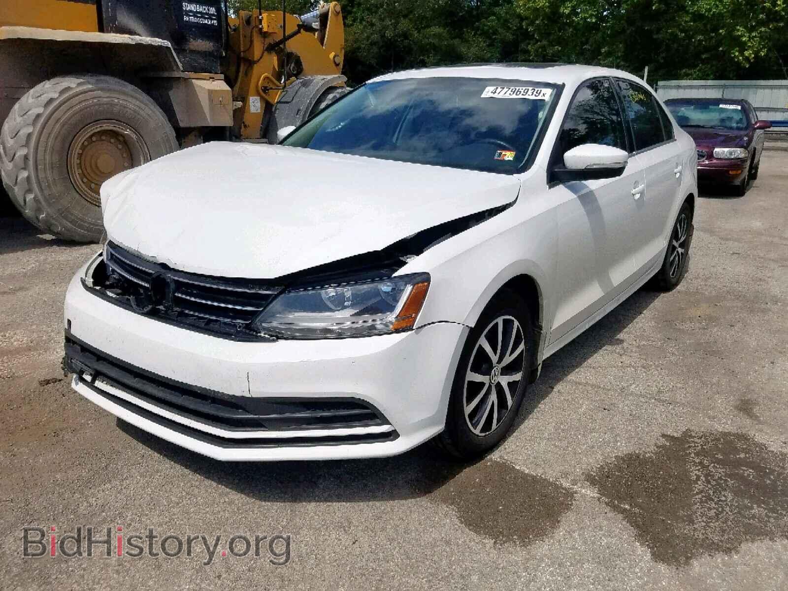 2017 VOLKSWAGEN JETTA - VIN: 3VWDB7AJ7HM209883 - Фото 2