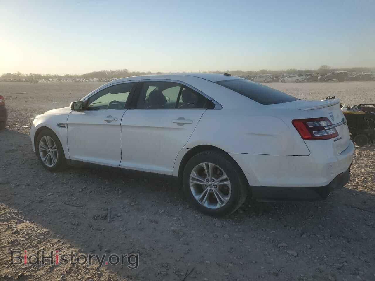 2013 FORD TAURUS - VIN: 1FAHP2E8XDG165775 - Фото 2
