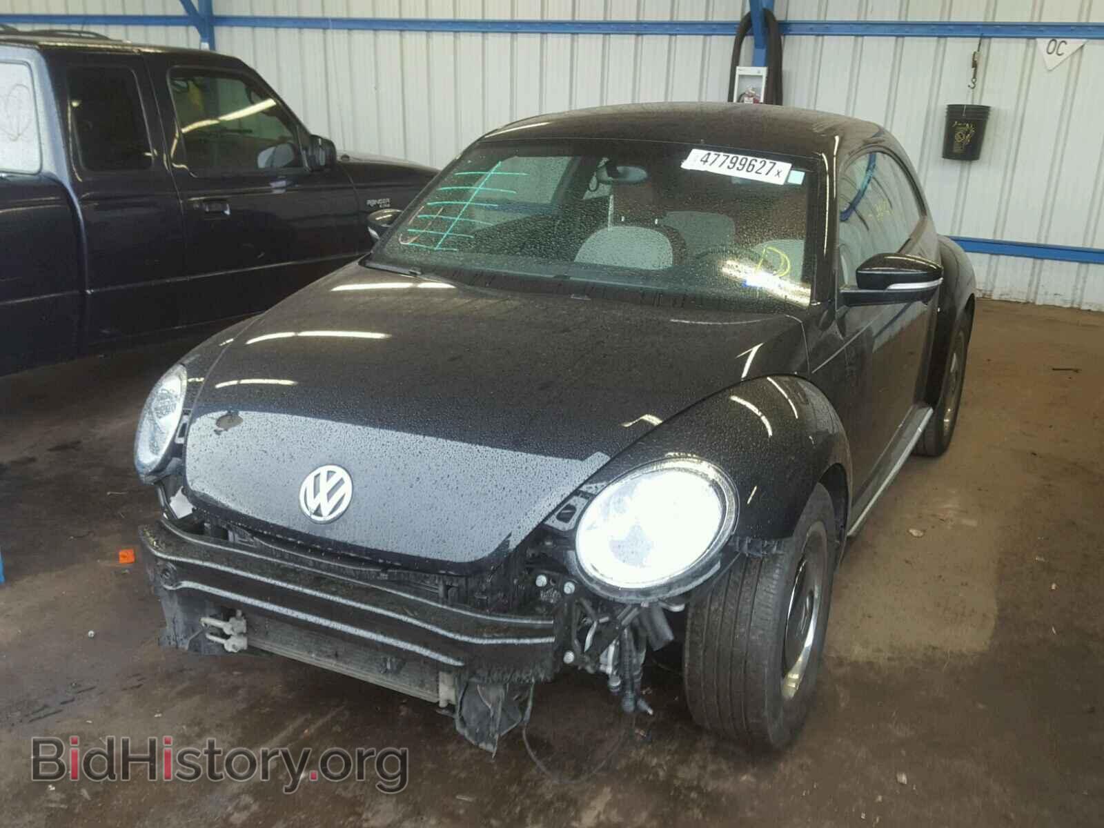 2016 VOLKSWAGEN BEETLE - VIN: 3VWF17AT2GM635203 - Фото 2