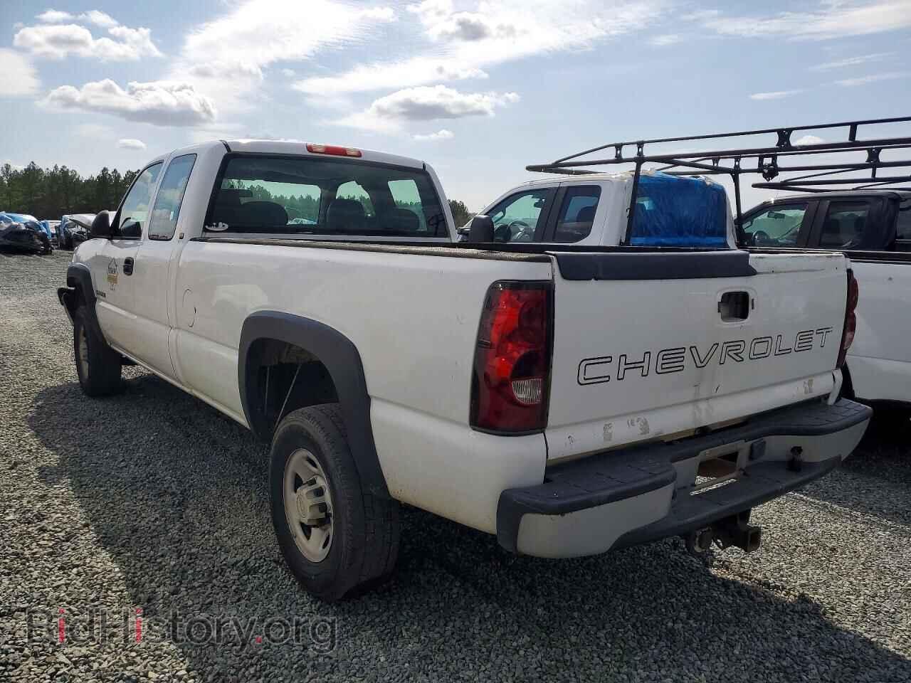 2005 CHEVROLET SILVERADO - VIN: 1GCHC29U35E273665 - Фото 2