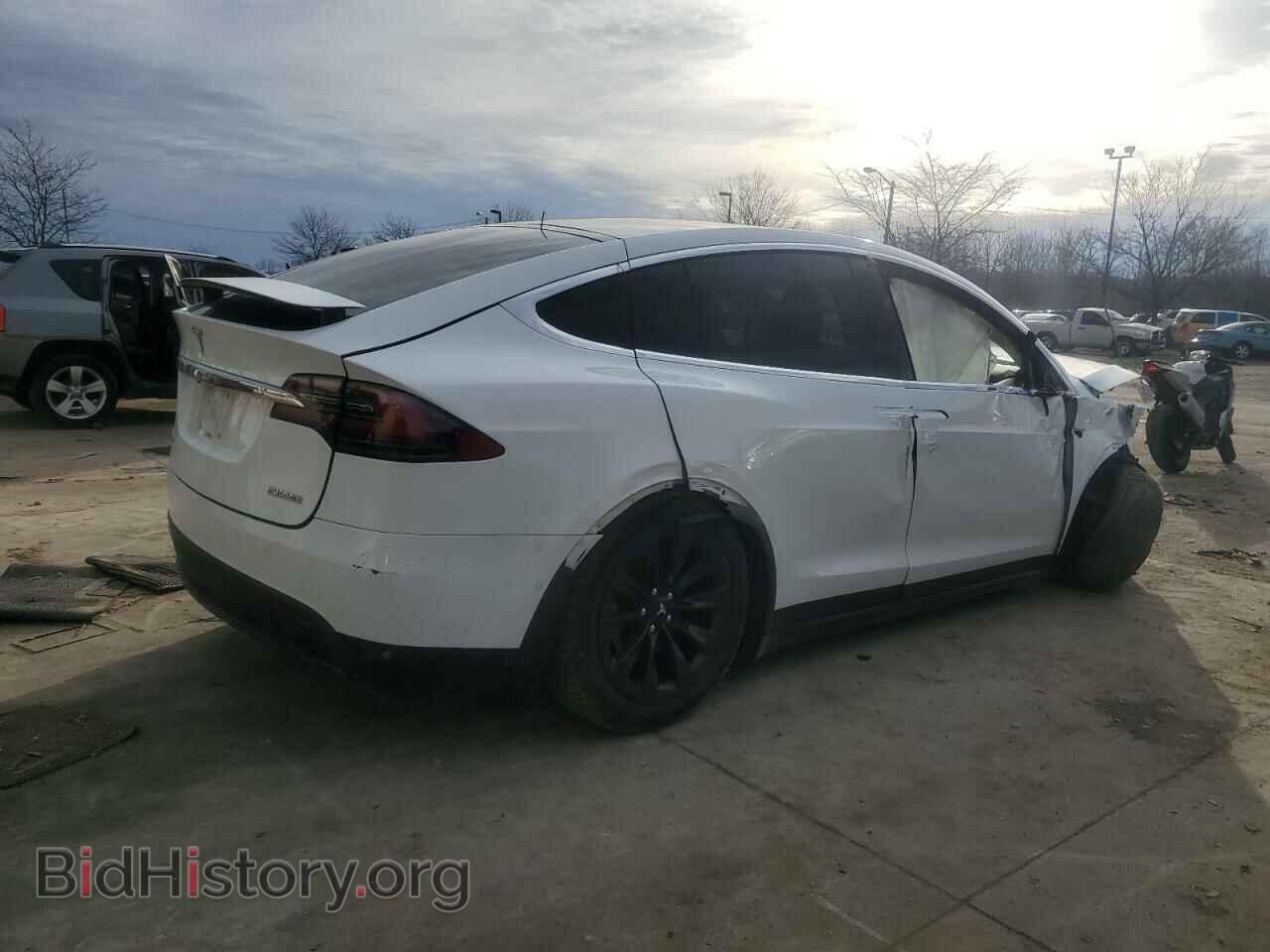 2017 TESLA MODEL X - VIN: 5YJXCBE46HF052811 - Photo 3