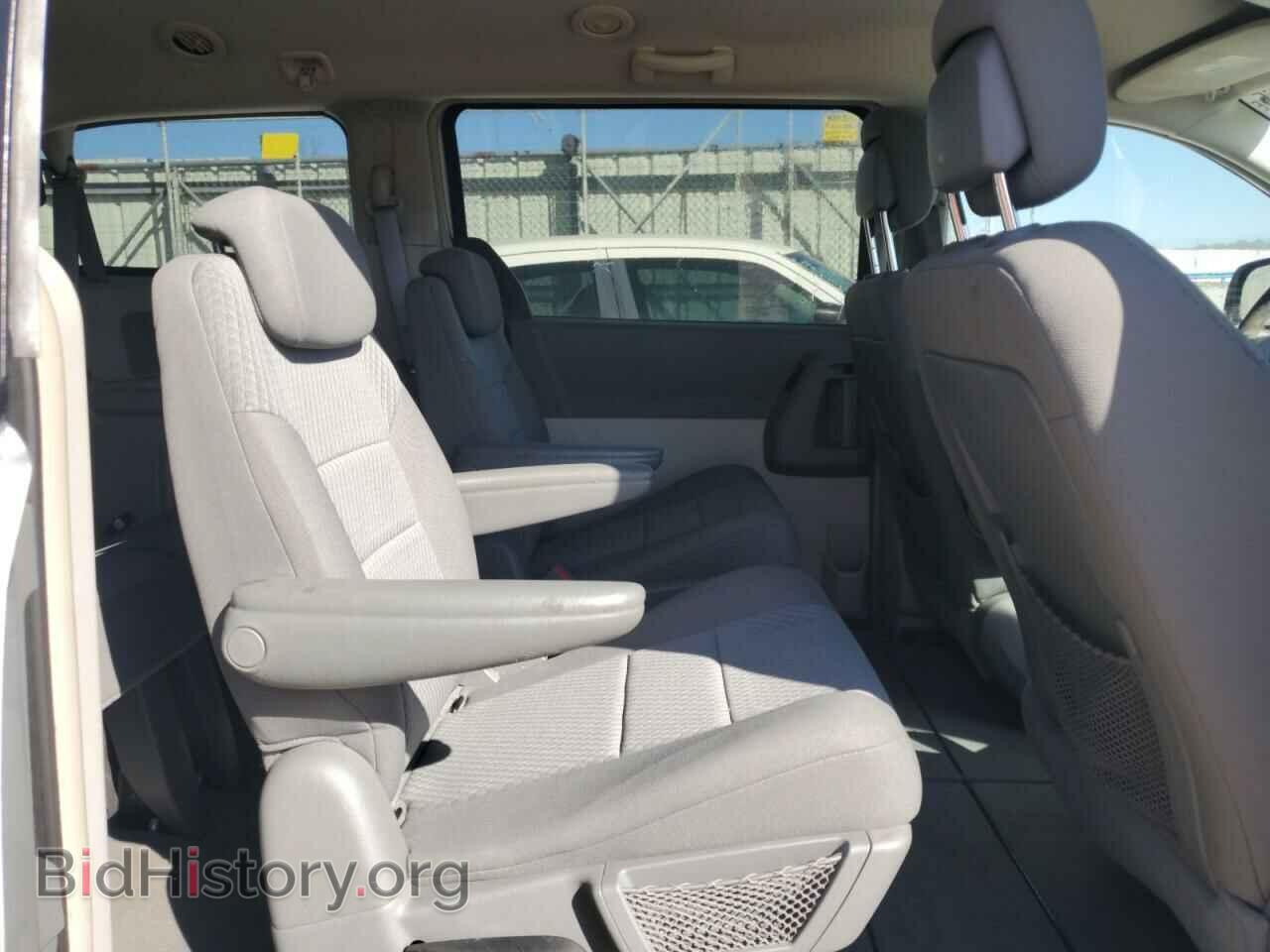 2010 CHRYSLER MINIVAN - VIN: 2A4RR2D12AR399040 - Фото 11