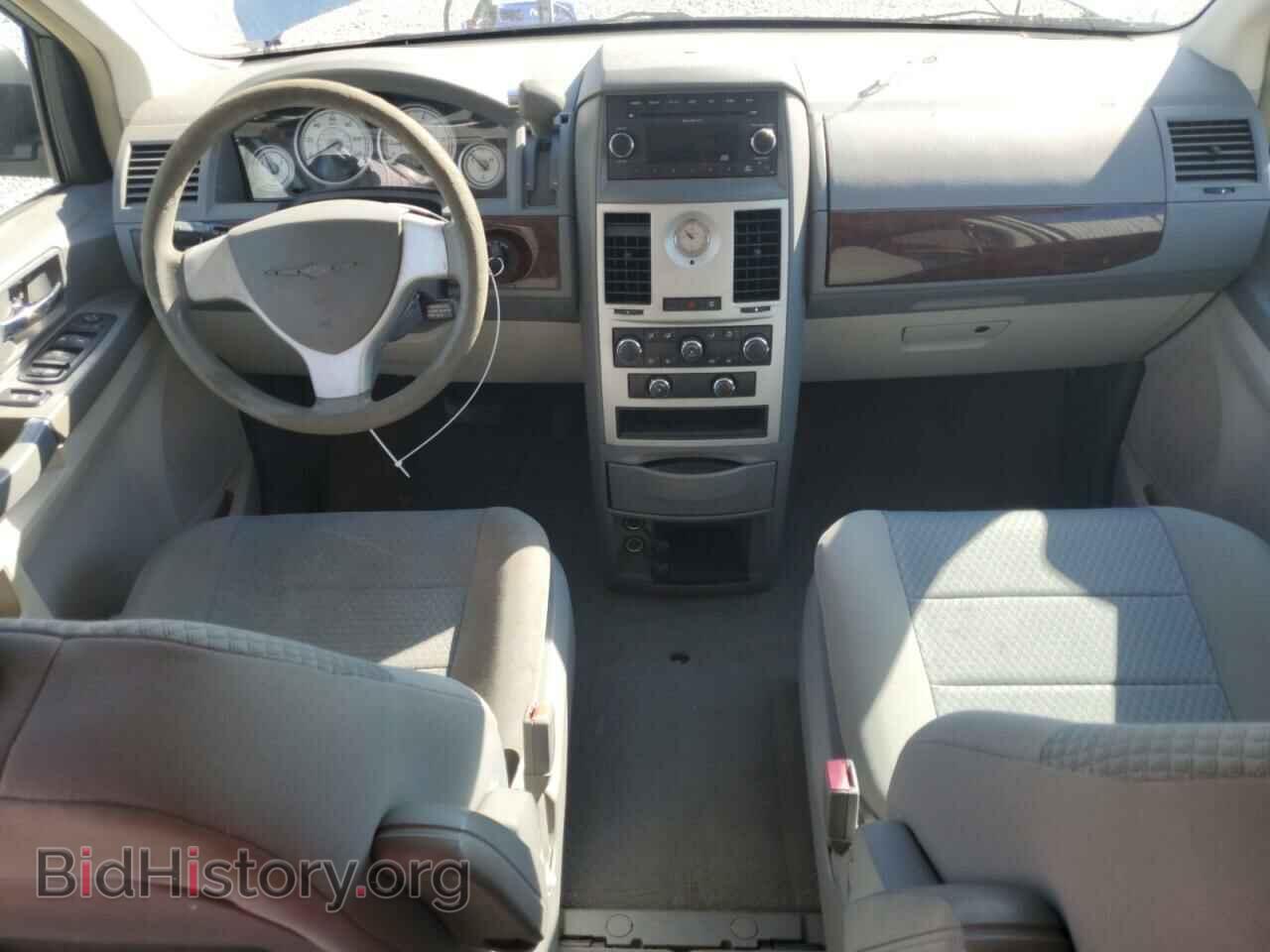 2010 CHRYSLER MINIVAN - VIN: 2A4RR2D12AR399040 - Фото 8
