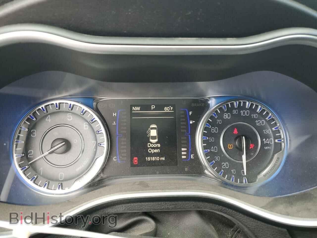 2016 CHRYSLER 200 - VIN: 1C3CCCAB1GN113477 - Фото 9