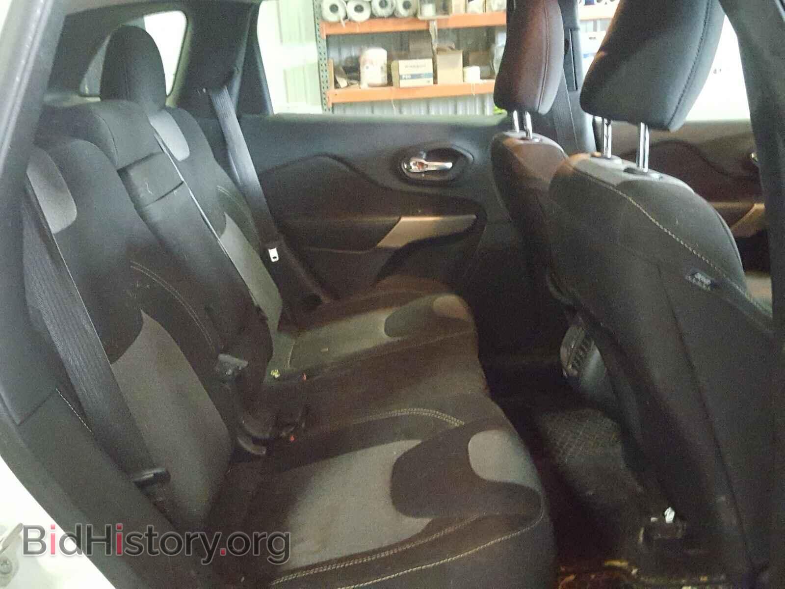 2017 JEEP CHEROKEE - VIN: 1C4PJMAB5HW588358 - Фото 6