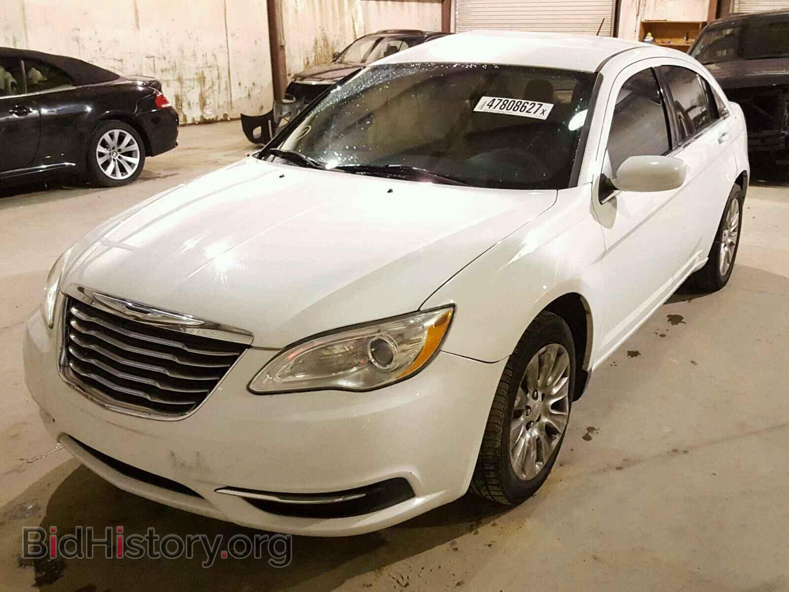 2011 CHRYSLER 200 - VIN: 1C3BC4FG5BN547402 - Фото 2