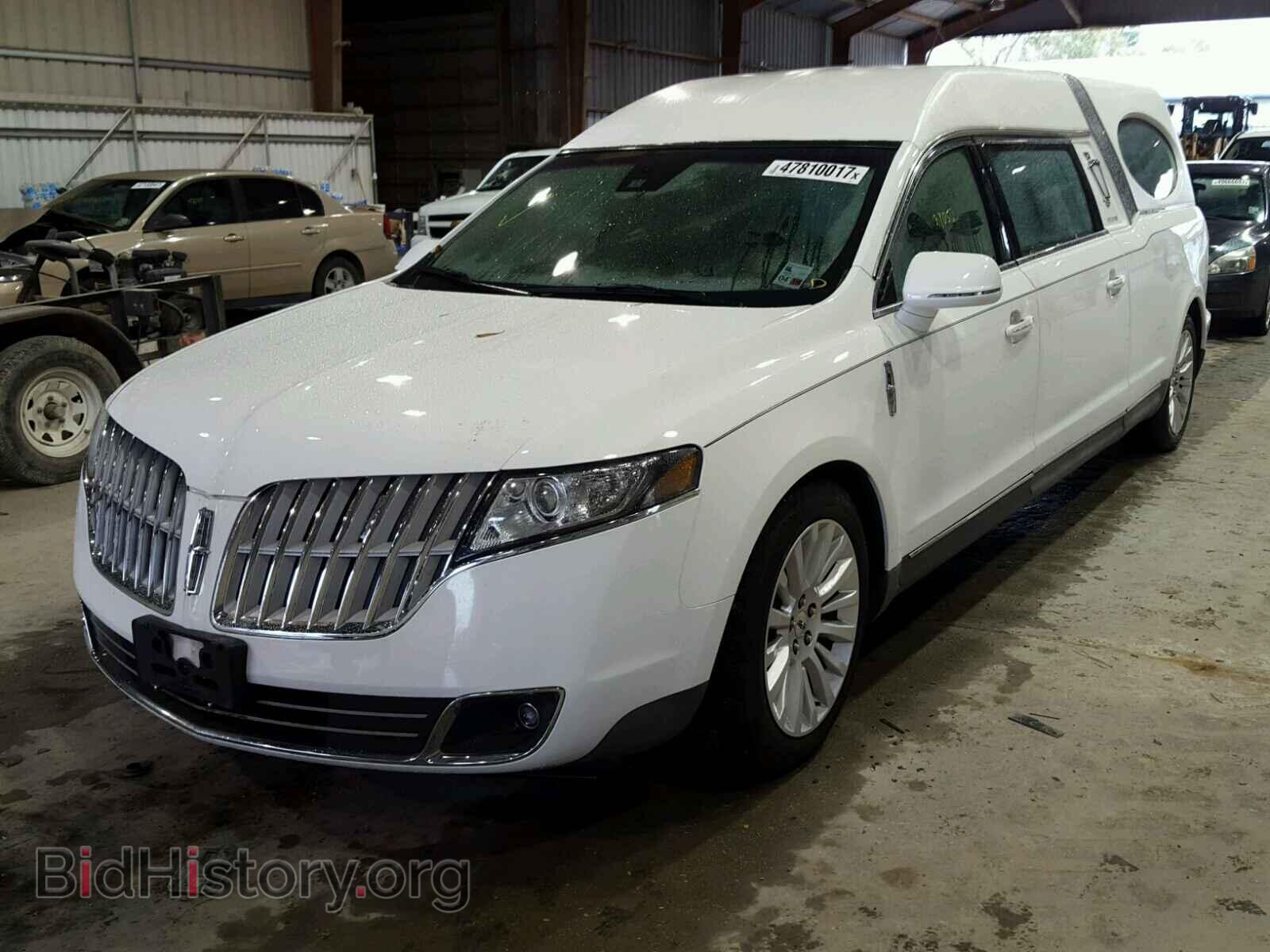 2012 LINCOLN MKT - VIN: 2LJHJ5LR0CBL53328 - Фото 2