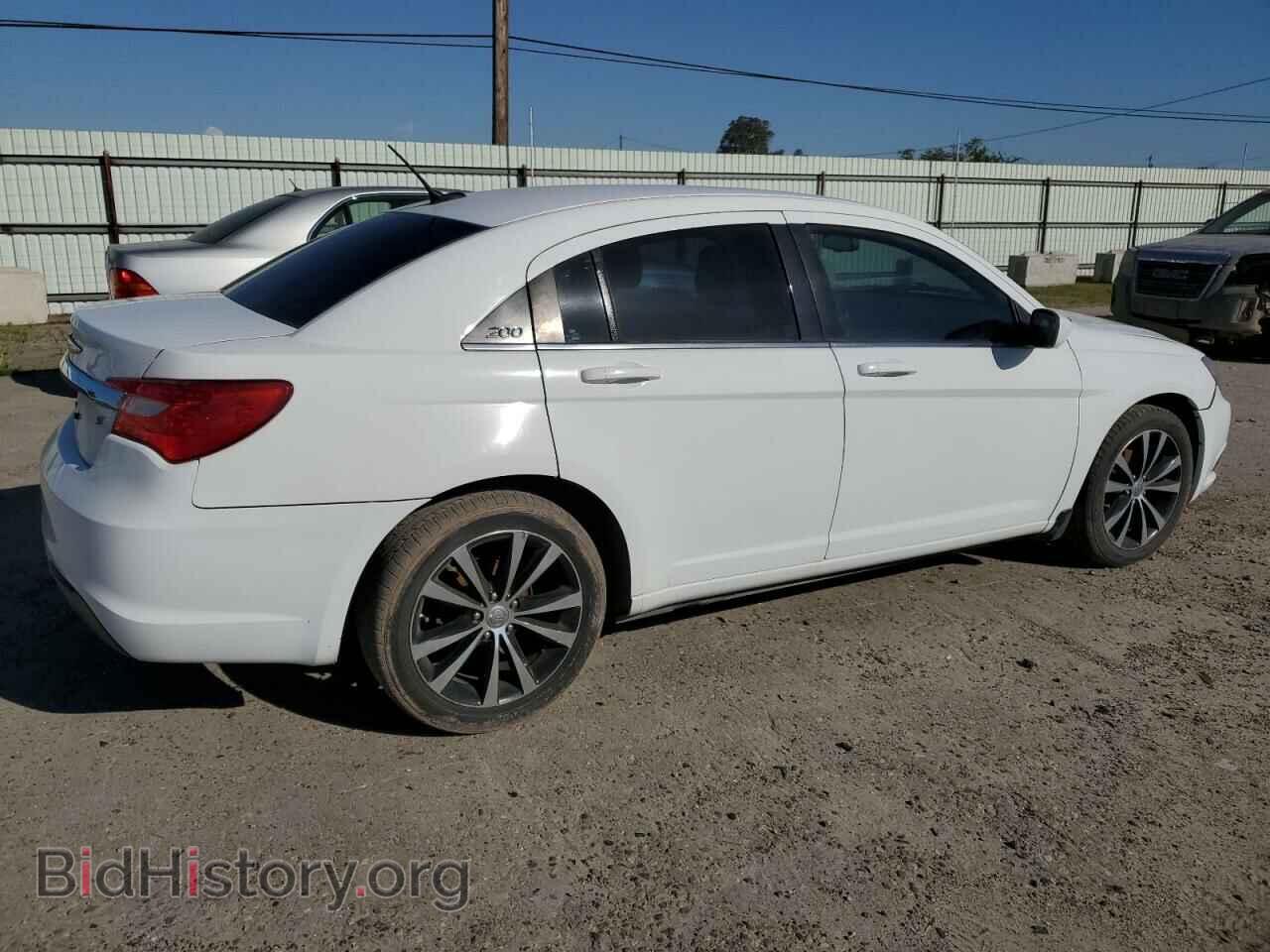 2013 CHRYSLER 200 - VIN: 1C3CCBCG1DN522030 - Фото 3