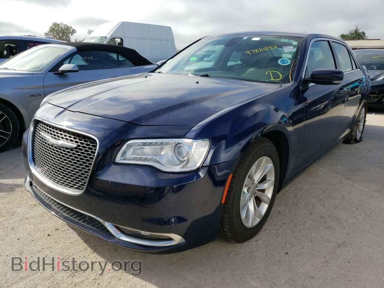 2016 CHRYSLER 300 - VIN: 2C3CCAAG5GH261432 - Фото 2