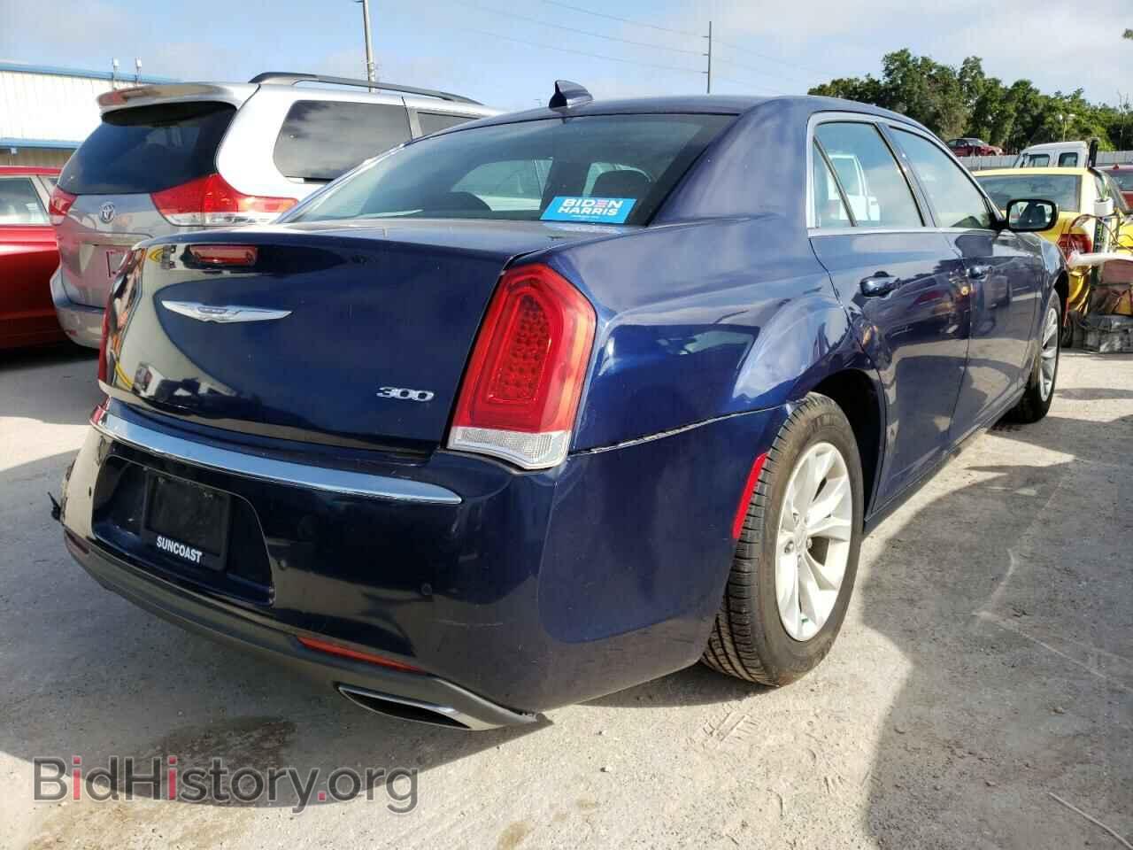 2016 CHRYSLER 300 - VIN: 2C3CCAAG5GH261432 - Фото 4