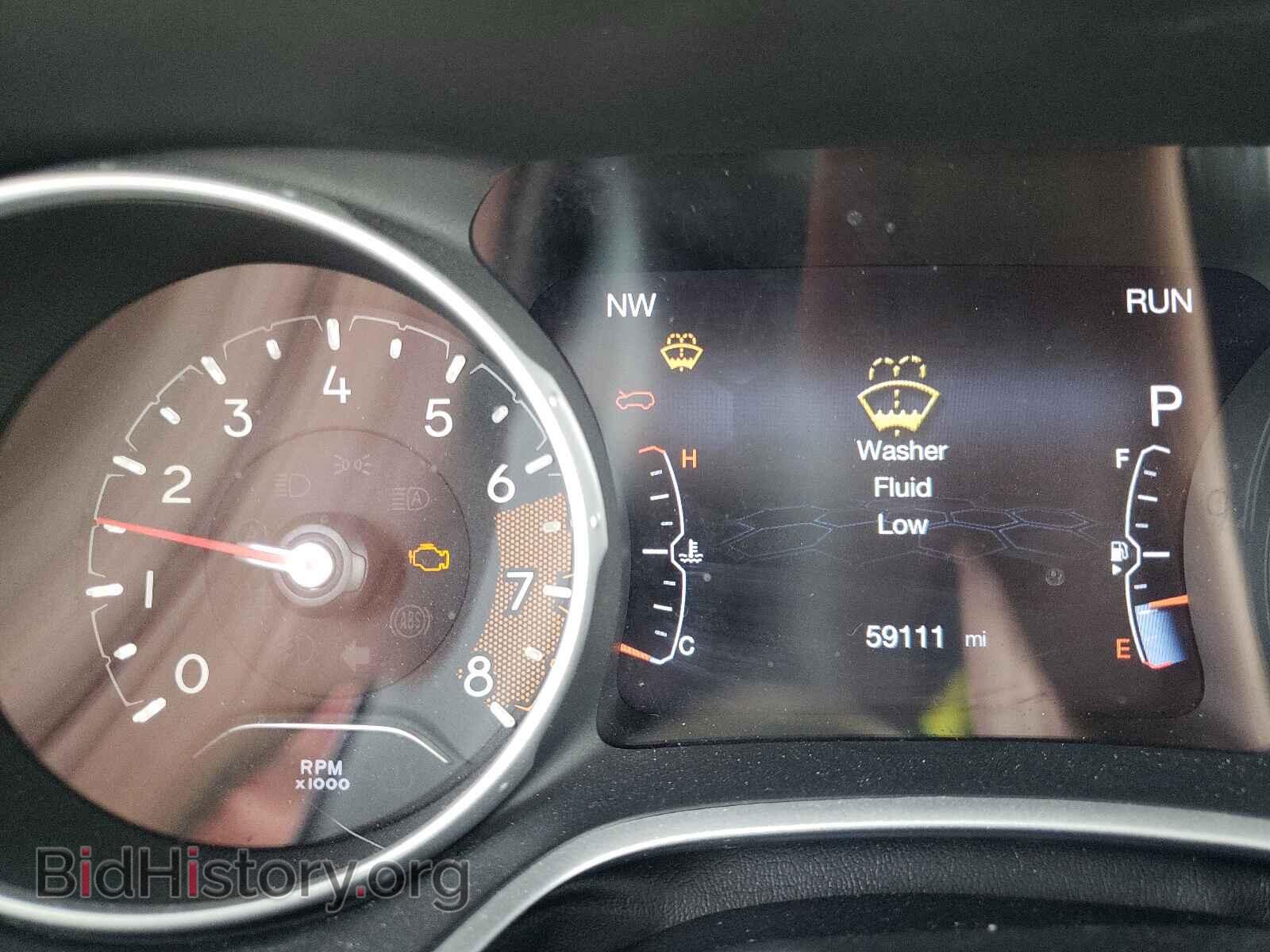 2018 JEEP COMPASS - VIN: 3C4NJCAB2JT250736 - Photo 8