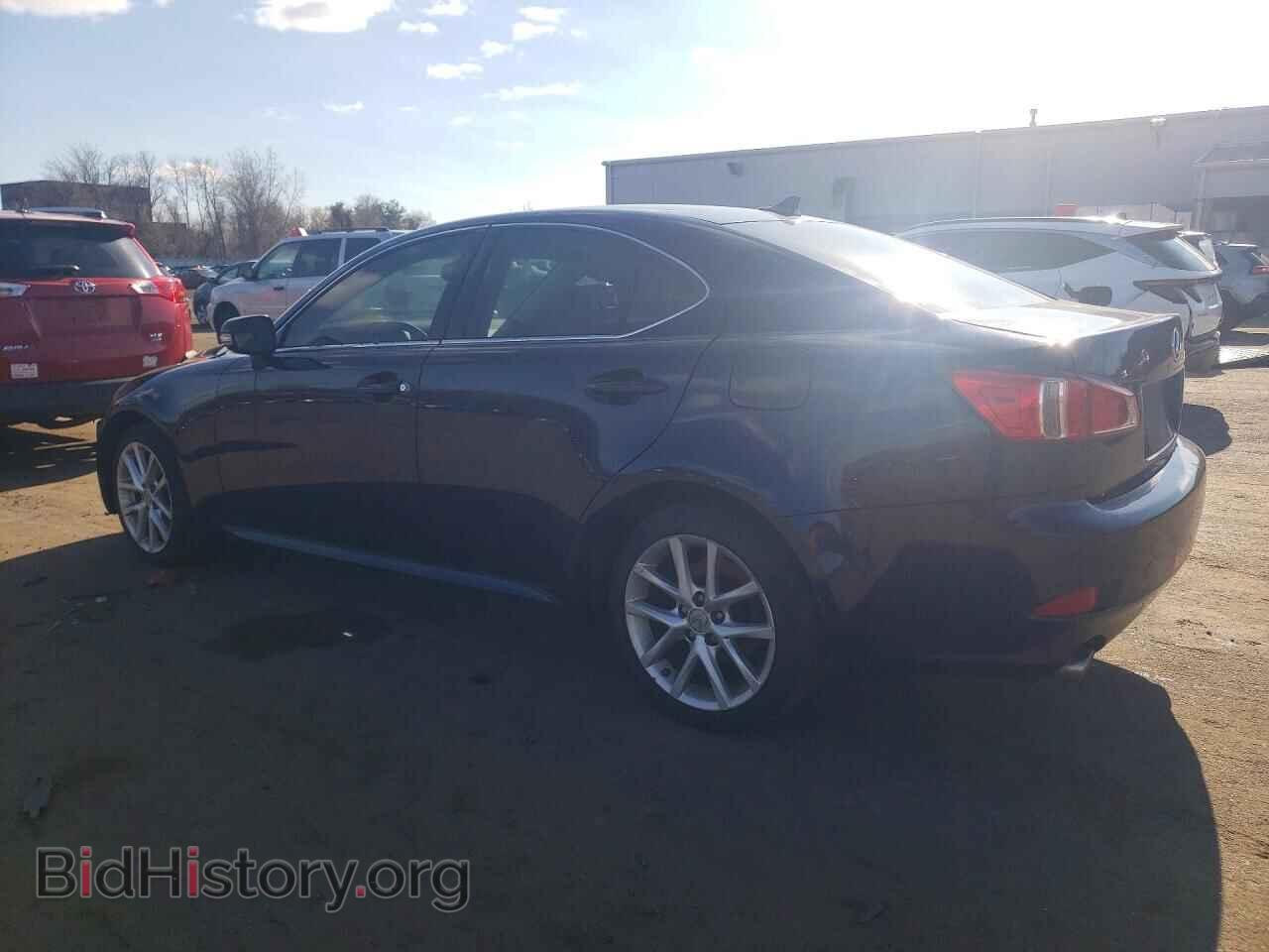 2011 LEXUS IS - VIN: JTHCF5C27B5045818 - Photo 2