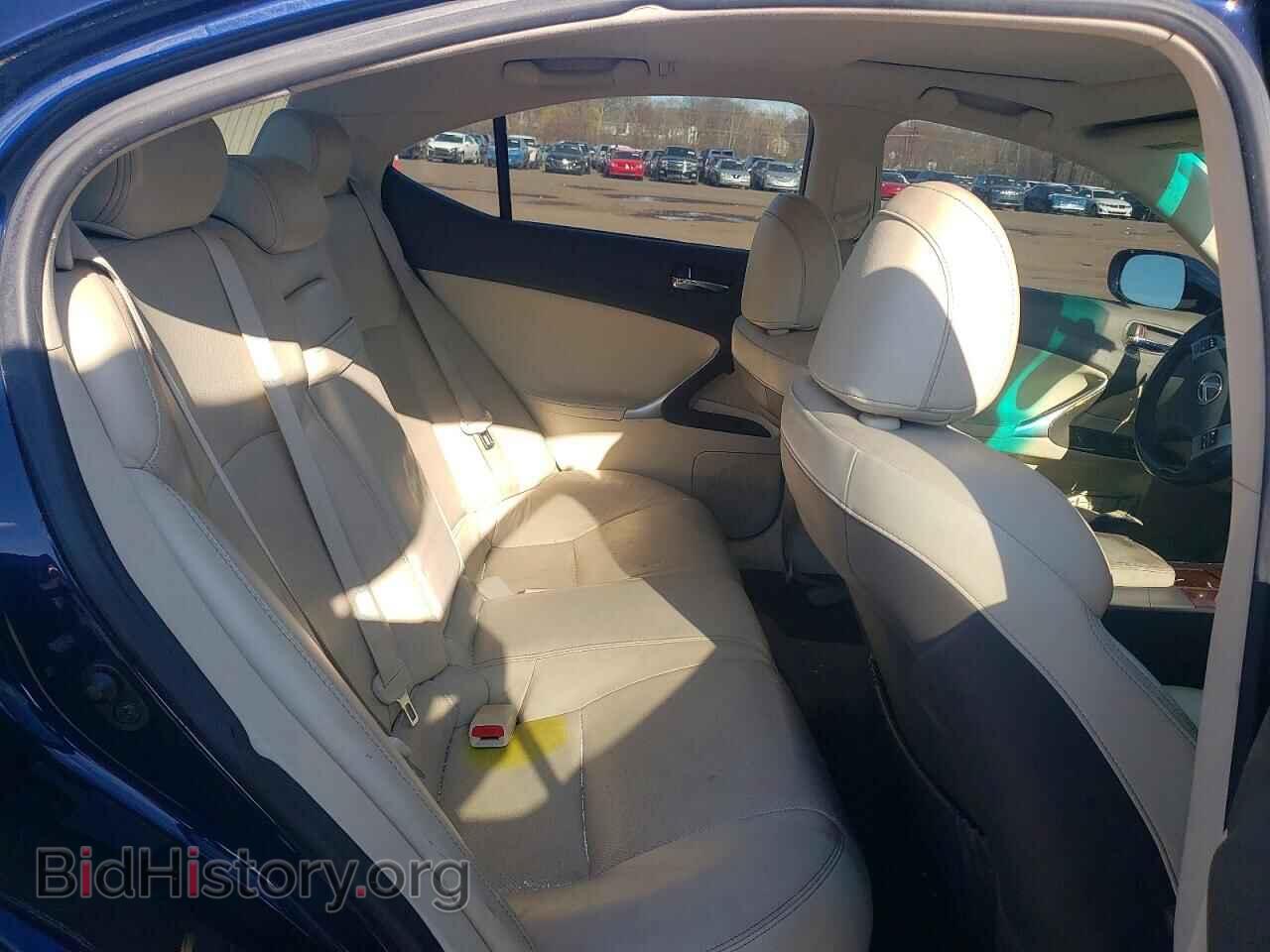 2011 LEXUS IS - VIN: JTHCF5C27B5045818 - Photo 10